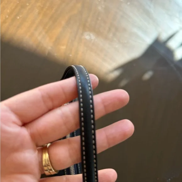 Vintage all leather Small Coach shoulder bag - Picture 6 of 8